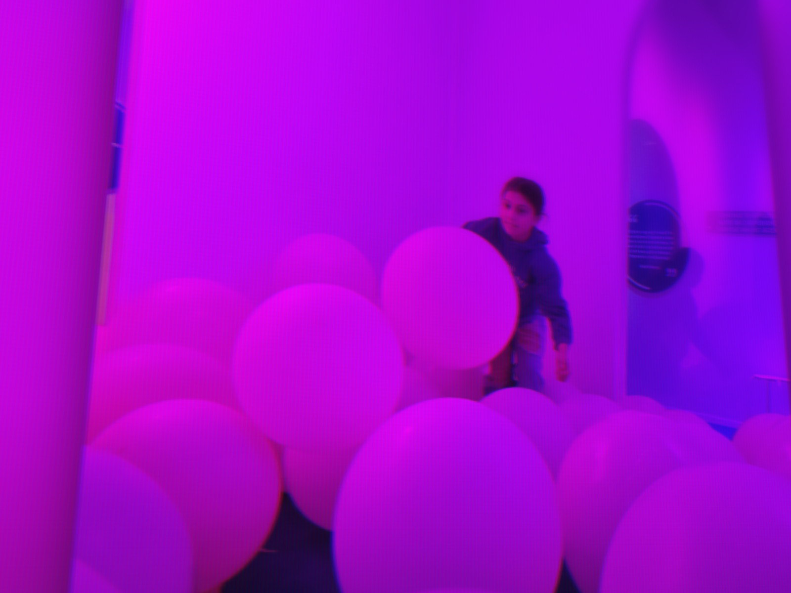 Atlas ambient living-room display